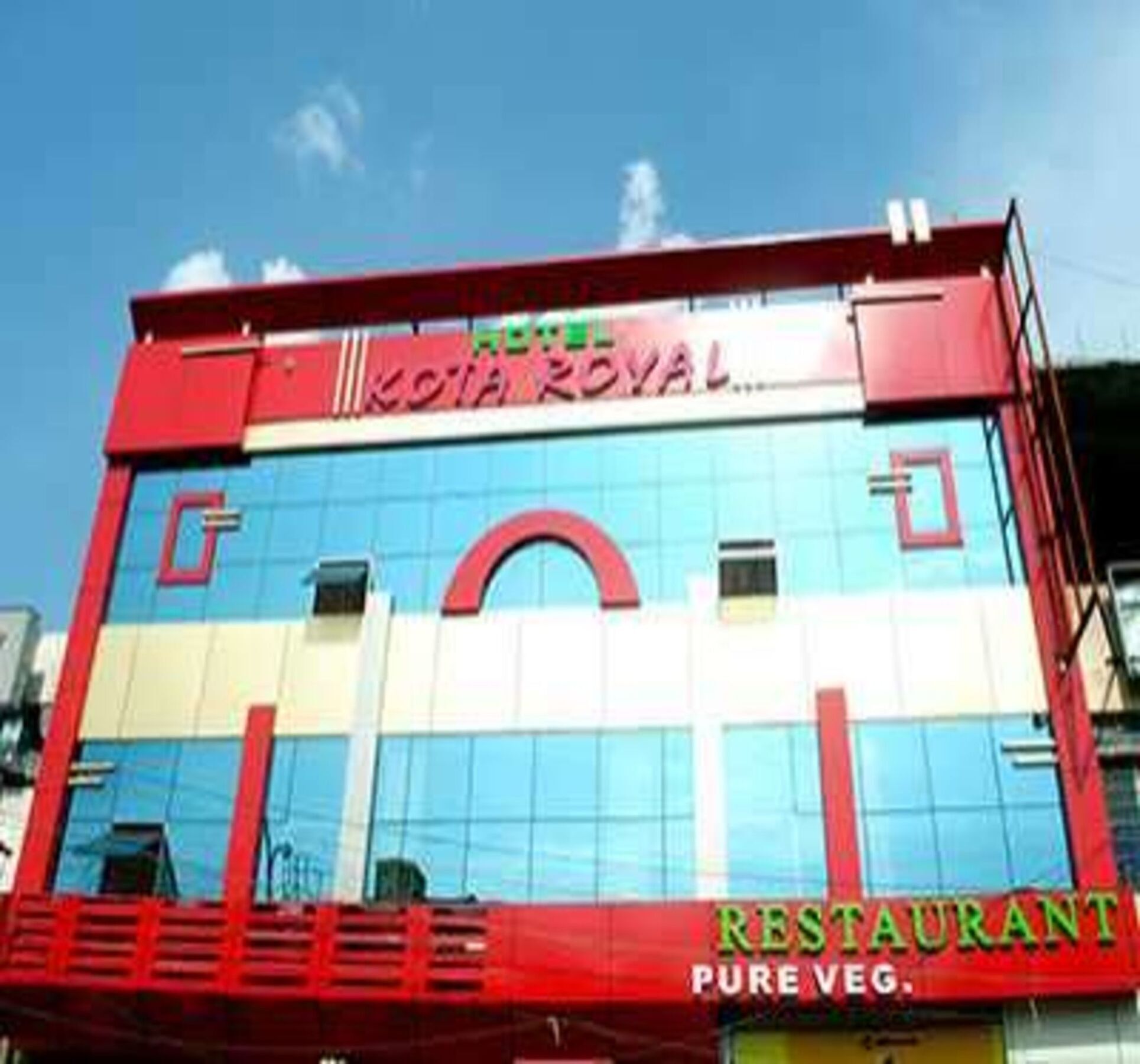 Oyo 2075 Hotel Kota Royal Экстерьер фото