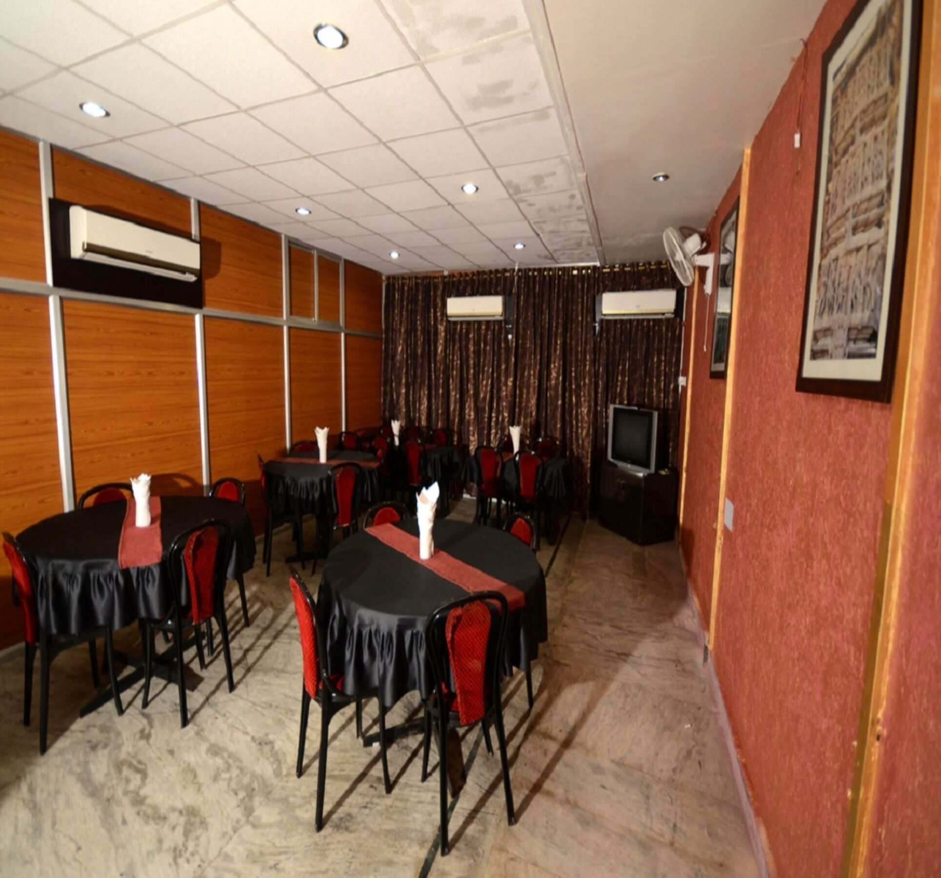 Oyo 2075 Hotel Kota Royal Экстерьер фото