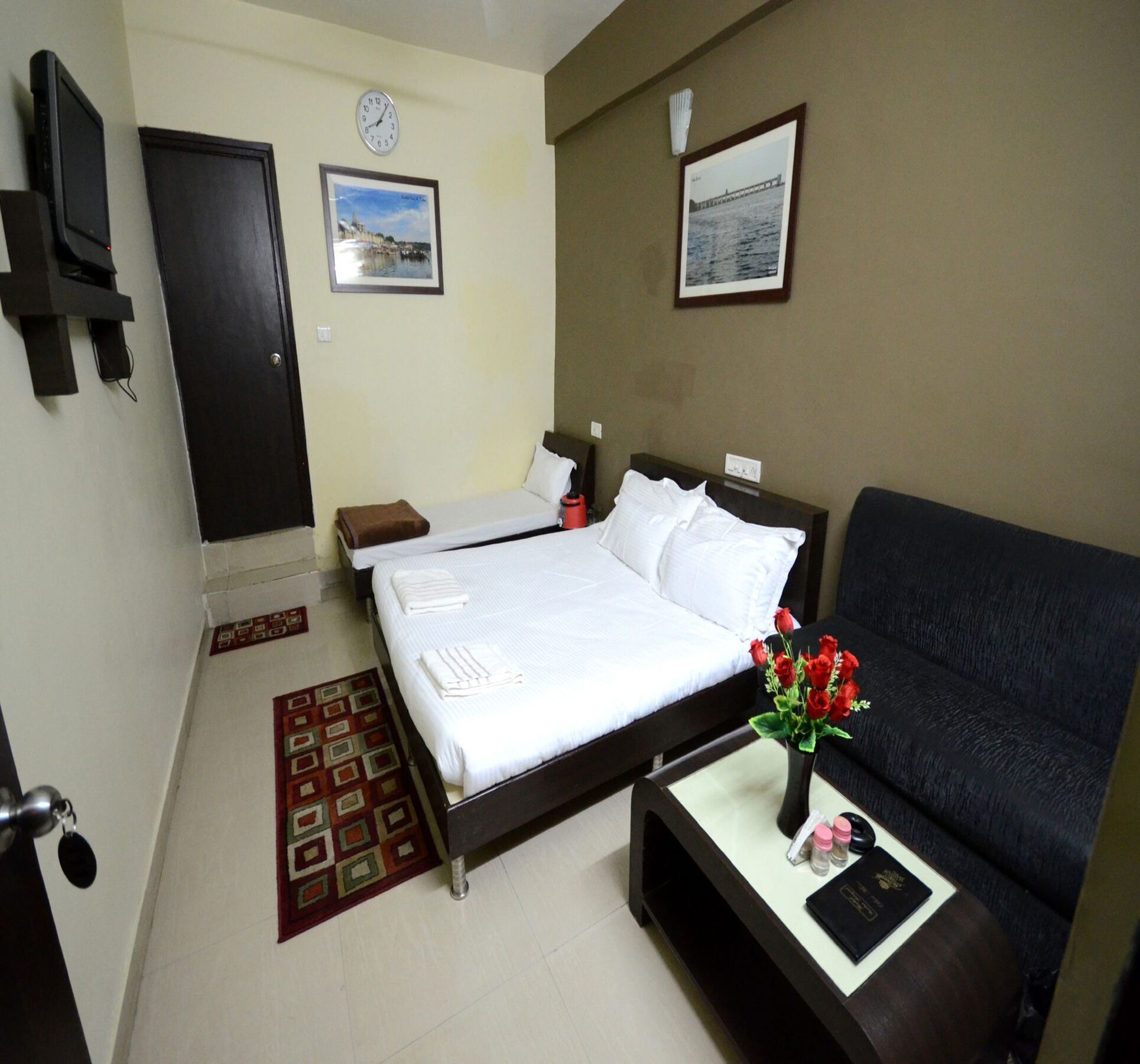 Oyo 2075 Hotel Kota Royal Экстерьер фото