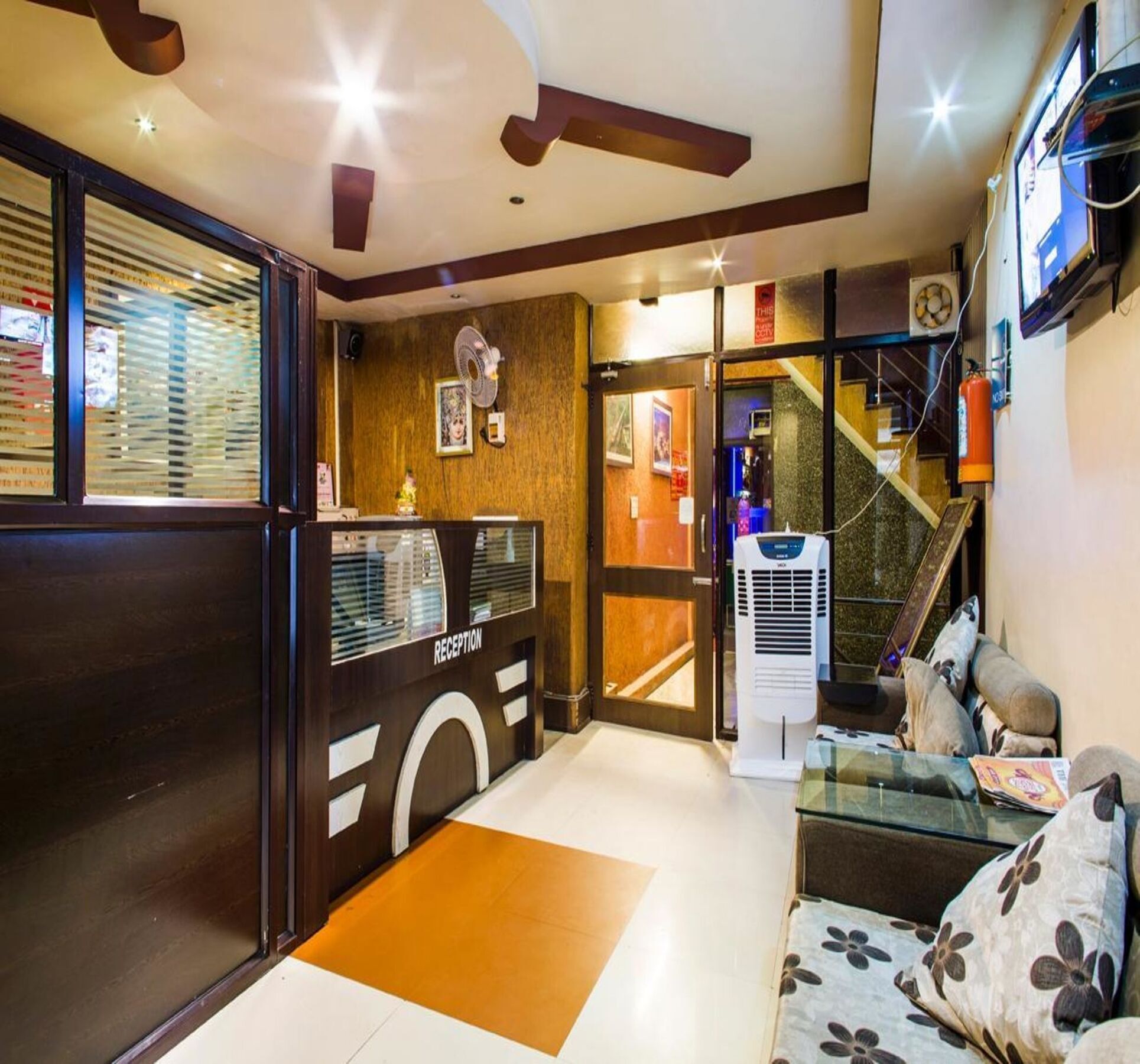 Oyo 2075 Hotel Kota Royal Экстерьер фото