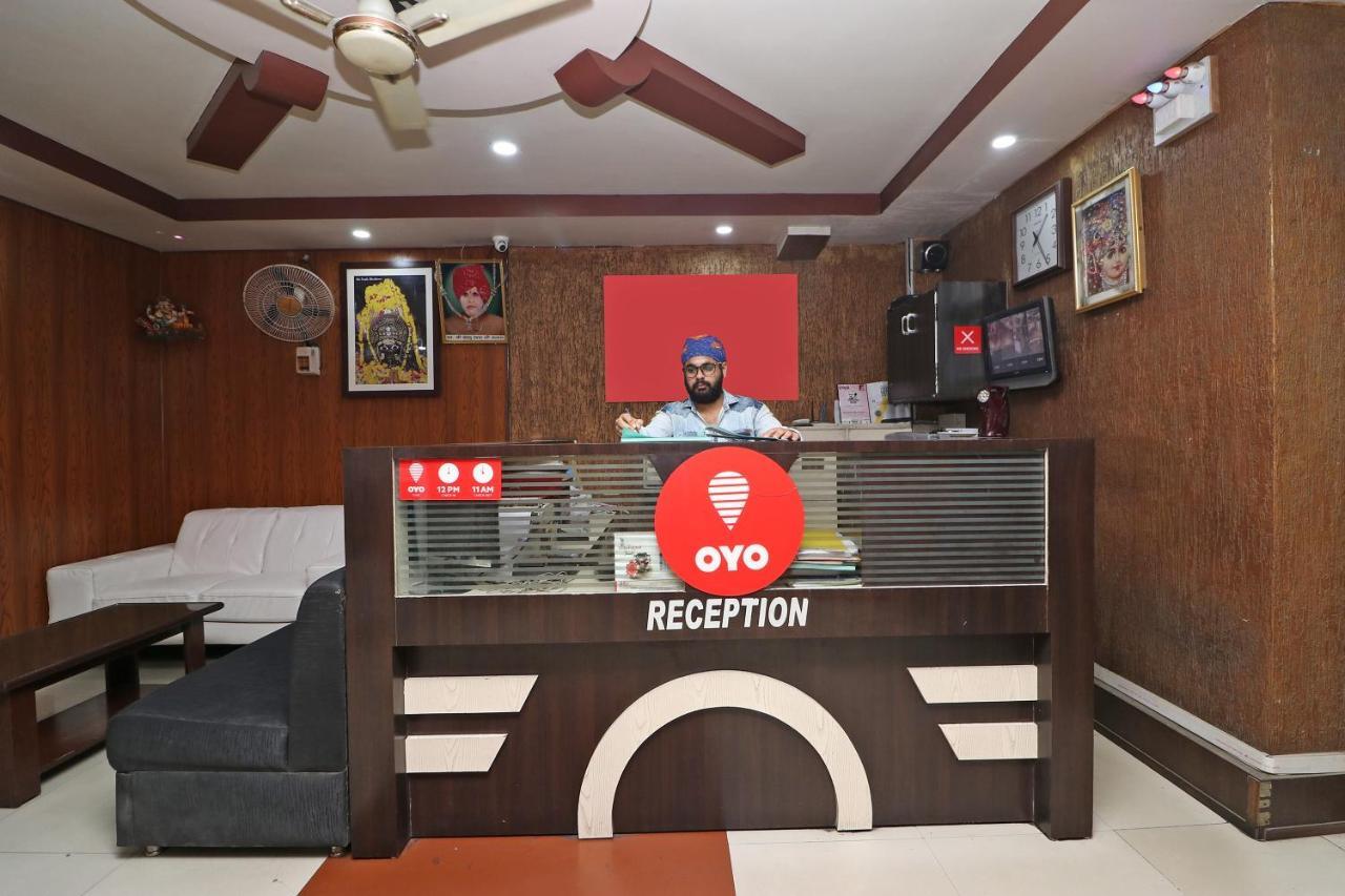 Oyo 2075 Hotel Kota Royal Экстерьер фото